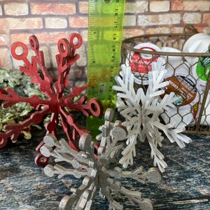 Set of 3 wood snowflakes , Christmas Decor, Christmas Tiered Tray, Winter Decor, Seasonal Tiered Tray, Tiered Trays, Snowflake decor image 3