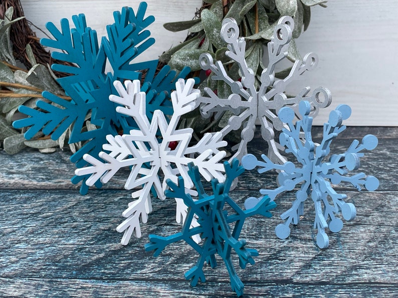 Set of 5 wood snowflakes , Christmas Decor, Christmas Tiered Tray, Winter Decor, Seasonal Tiered Tray, Tiered Trays, Snowflake decor image 2