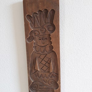 Large gingerbread mold .