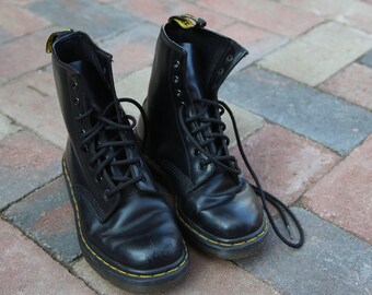 second hand doc martens size 9