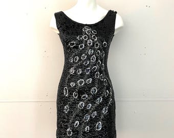 Vintage Pailletten Minikleid: 1950er Jahre Schwarzes Wollkleid Wiggle mit Pfauenmotiv, Größe XS