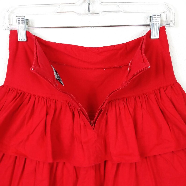1980/'s Joni Blair Bright Red Triple Tiered Ruffled Party Skirt 26 Waist Vintage Junior size 7 Today/'s Size 2