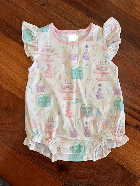 Personalized Girls Birthday Bubble, Knit Its My Birthday Bubble, Knit Flutter Sleeve Bubble