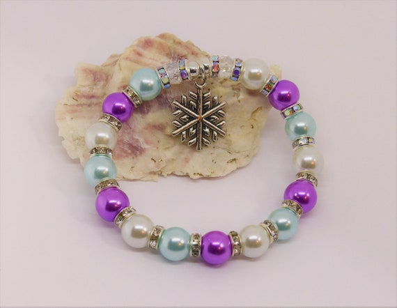 unicorn bracelet, unicorn jewelry, faux pearl bracelet, stretch bracelet,  beaded bracelet, gifts for girls, gifts for teens, jewelry gifts