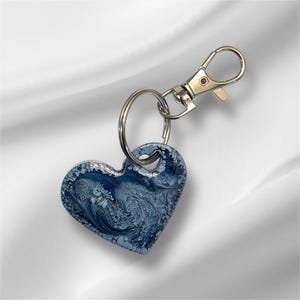 Heart Keychain-Resin Petri