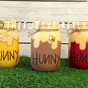 Pooh Honey Pot mason jar PINT SET centerpiece,Hunny pot decor,Pink hunny pot,Bumble Bee baby shower,Mommy to bee shower centerpiece,baby bee