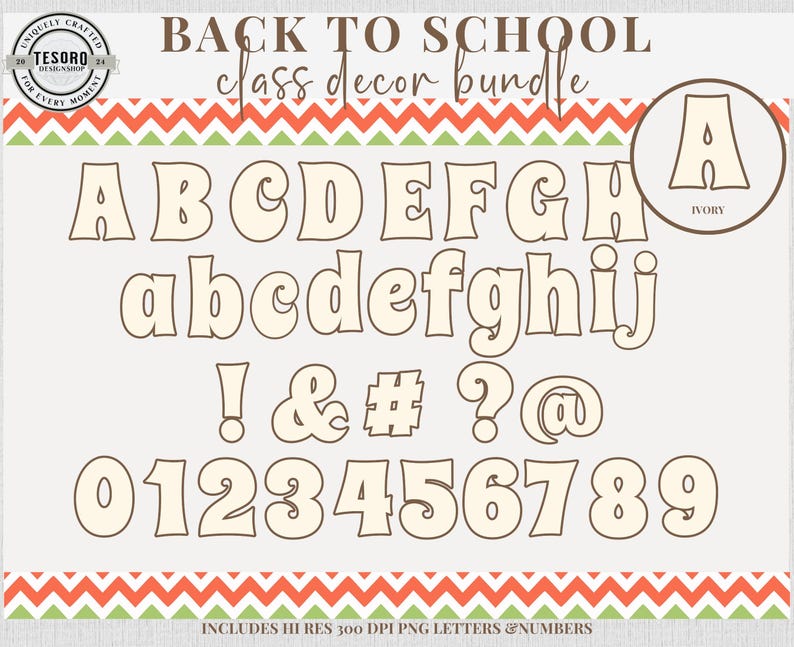 Puede incluir: Un paquete de decoraci&oacute;n de clase con el texto "Back to School". La imagen presenta el alfabeto en may&uacute;sculas y min&uacute;sculas, n&uacute;meros y s&iacute;mbolos. Las letras y los n&uacute;meros son de color marfil con un contorno marr&oacute;n. El texto "Includes Hi Res 300 DPI PNG Letters & Numbers."