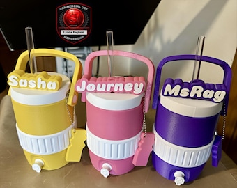 Soporte con forma de nevera para refrescos/cerveza, imprescindible para el verano, portavasos original