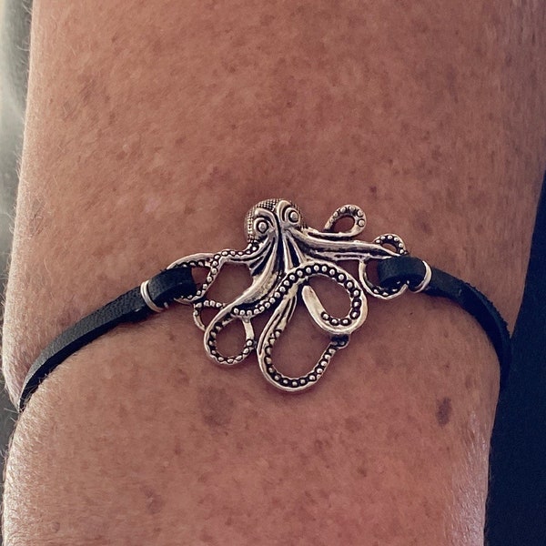 Octopus bracelet or arm band.  Kraken Pirates arm band/bracelet. Easy wear with silver slide barrel for pull leather to tighten