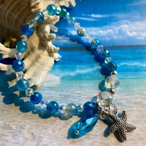 Mystic Blue Agate Gemstone Beaded Bracelet with  Brushed Silver Accent, stretch band bracelet