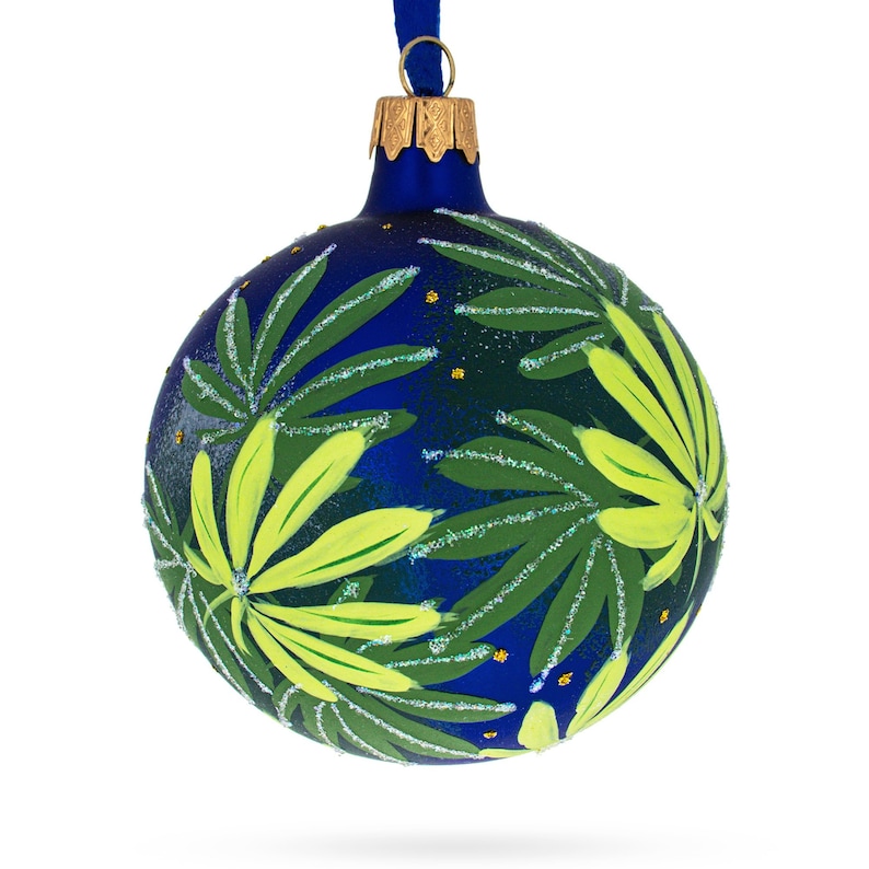 Marijuana christmas balls