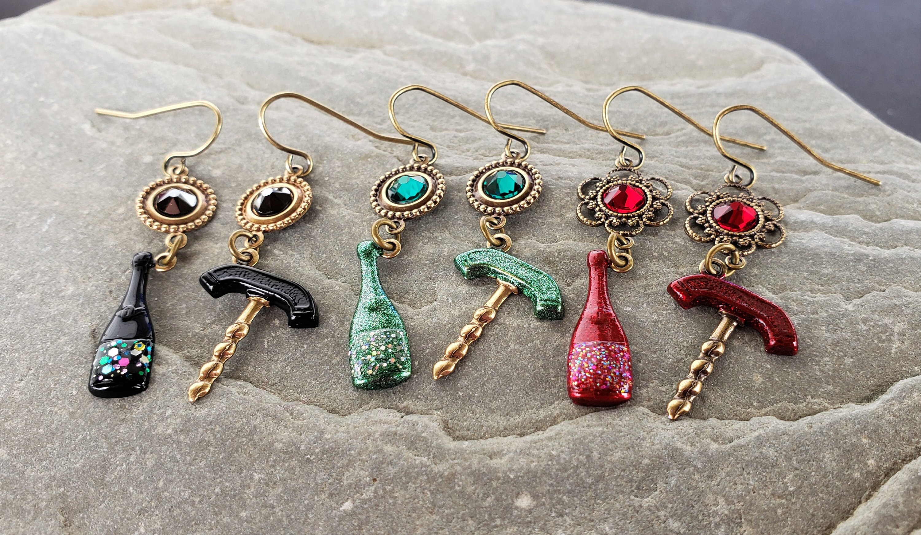 Hand Painted Wine Bottle & Corkscrew Earrings w/Swarovski Etsy.de