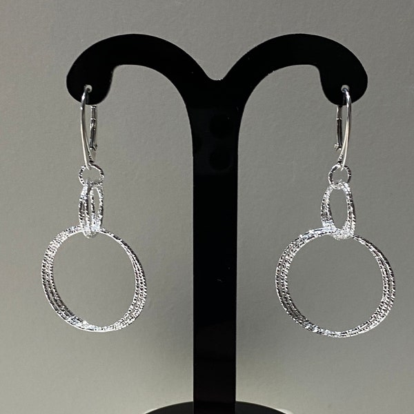 Boucles d'oreilles, chic, bijou luxe, argent 925, pendentifs ronds diamantés avec anneaux entrelacés