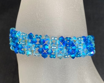 Cristal, bracelet cristal, bijou mode, chic, manchette, capri blue ab2x, aquamarine ab2x, femme, luxe