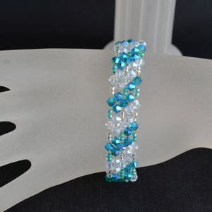 Kristallarmband, blauer Zirkon ab2x, Mondscheinkristall