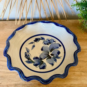 Polly Pottery Deep Dish Pie Plate | Blue Scalloped Studio Pottery (Boulder CO Artist Signed)