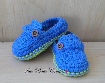 READY TO SHIP, Lil' baby loafers, button loafers, photo prop, baby shower gift, unisex baby booties, newborn to toddler, baby moccasins
