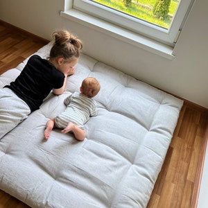 Organic Play mat Crawling mat filled HEMP Fiber in non-dyed linen fabric playpen  Blanket Blanky padded