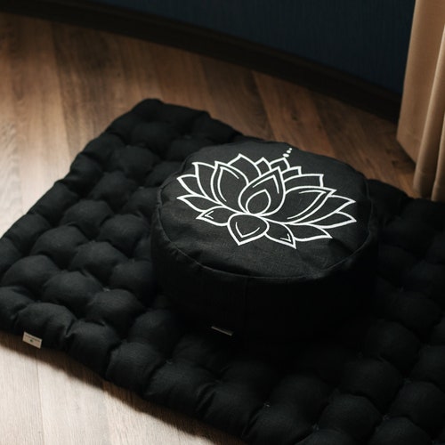 Meditation Set Zafu & Zabuton With Buckwheat Hulls Meditation Etsy