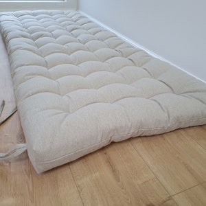 Cojín de lino de cáñamo con lazos relleno de fibra de cáñamo orgánico en tela de lino natural sin teñir, cojín para banco de ventana hecho a medida imagen 1