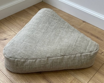 Triangular Linen floor cushion filled Buckwheat hulls /Organic Meditation cushion/ pillow seat/Meditation pillow for Yoga studio