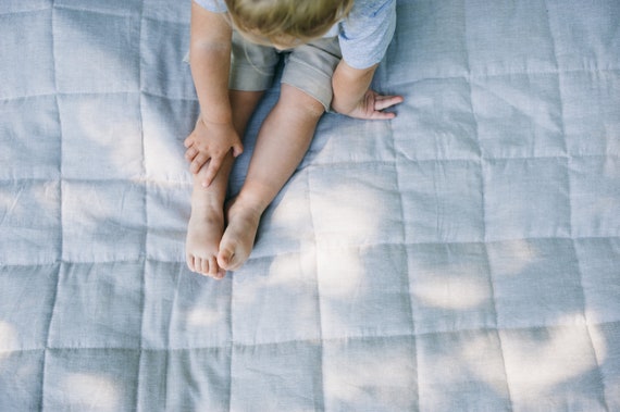 オーガニックプレイマット、無染色リネン生地のヘンプ繊維入り