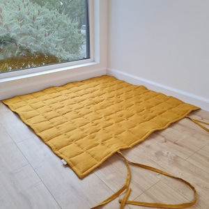 Organic Play mat filled HEMP Fiber mustard / gold linen fabric Blanky padded