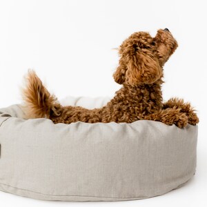 Cuna de cama para mascotas de lino de cáñamo redonda única con cubierta de lino natural no teñida lavable extraíble casa de fibra de cáñamo orgánica rellena regalo ecológico imagen 2