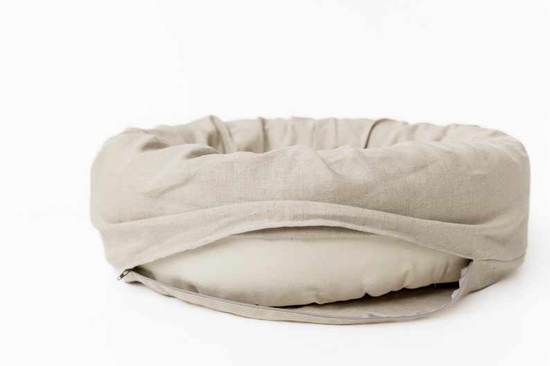 Cuna de cama para mascotas de lino de cáñamo redonda única con cubierta de lino natural no teñida lavable extraíble casa de fibra de cáñamo orgánica rellena regalo ecológico imagen 5