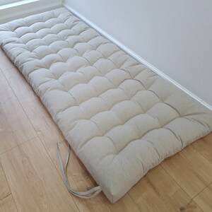 Cojín de lino de cáñamo con lazos relleno de fibra de cáñamo orgánico en tela de lino natural sin teñir, cojín para banco de ventana hecho a medida imagen 4