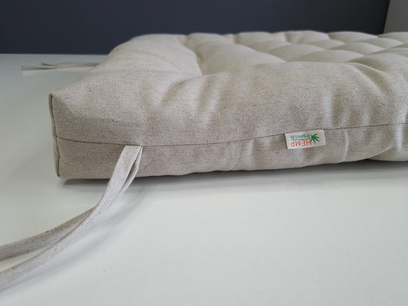 Cojín de lino de cáñamo con lazos relleno de fibra de cáñamo orgánico en tela de lino natural sin teñir, cojín para banco de ventana hecho a medida imagen 9