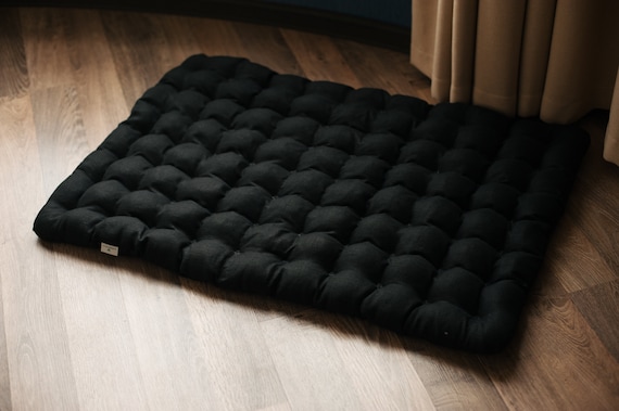 Black / Red Linen Zabuton Floor Mat filled Buckwheat hulls 23"x35"/ Meditation cushion Yoga Mat/ Linen Buckwheat Pillow seat