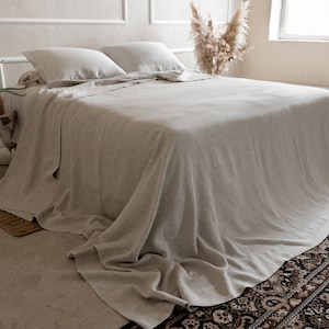 Natural Linen Bedspread, Undyed Linen Bed Couch Cover, Rustic bedding, Large bed throw, Heavy linen fabric, Full Queen King Coverlet Quilt