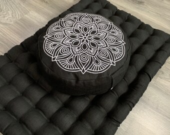 Schwarzes Meditationsset aus Zafu und Zabuton mit Lotus Stickerei Bodenkissen mit Bio Buchweizenhülsen