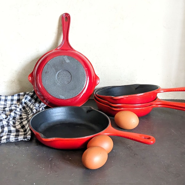 Poêle en fonte émaillée vintage français NOMAR (comme Le Creuset) 20 cm fabriqué en France, poêlon rouge flamme, à l'unité, skillet cocotte