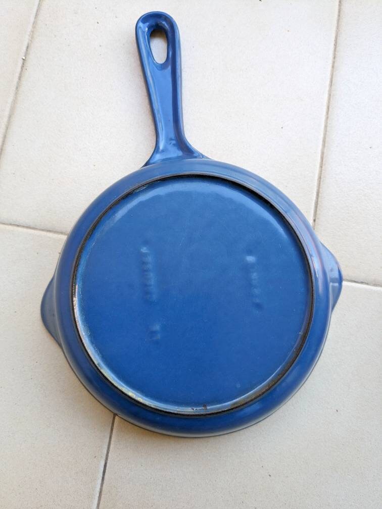 LE CREUSET 16 Enameled Cast Iron Skillet / Cast Iron Skillet Etsy