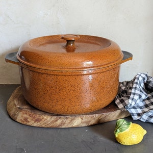 Cocotte, enameled cast iron saucepan 26 cm, vintage French, FRONTIGNAC speckled hazelnut, cooking pot, Dutch oven, kitchen gift idea