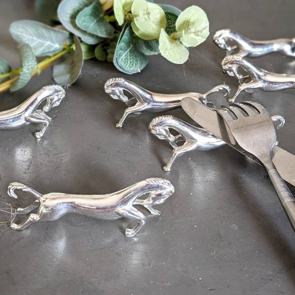 6 repose-couteaux vintage français cheval, métal argenté, porte couverts, idée cadeau, équestre, repose baguettes inutilisé, silver, mariage