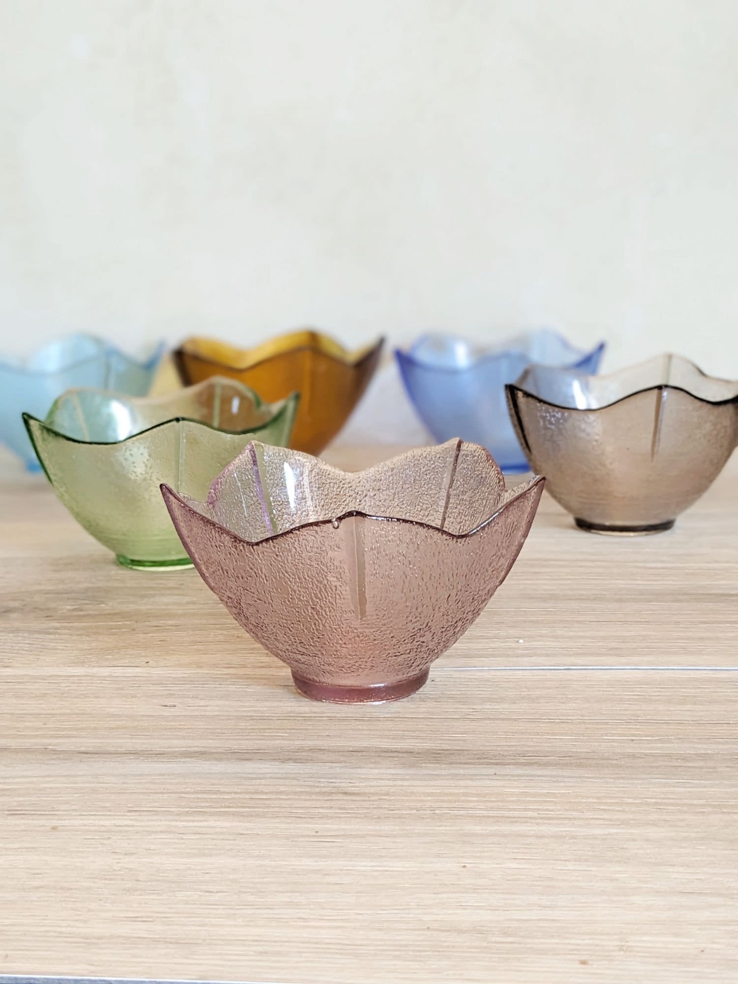 Service saladier et ramequins pomme vintage en verre Transparent