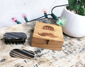 brush and comb for beard / moustache vintage 1960-70, miniature, travel, cabinet of curiosities, wooden box, gift Valentine's Day man