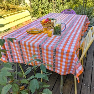 Stor vintage fransk bomullsduk från 1970-talet, orange rutig duk, 134 x 260 cm, ren bomull, retro bordslinne, ginghamtyg