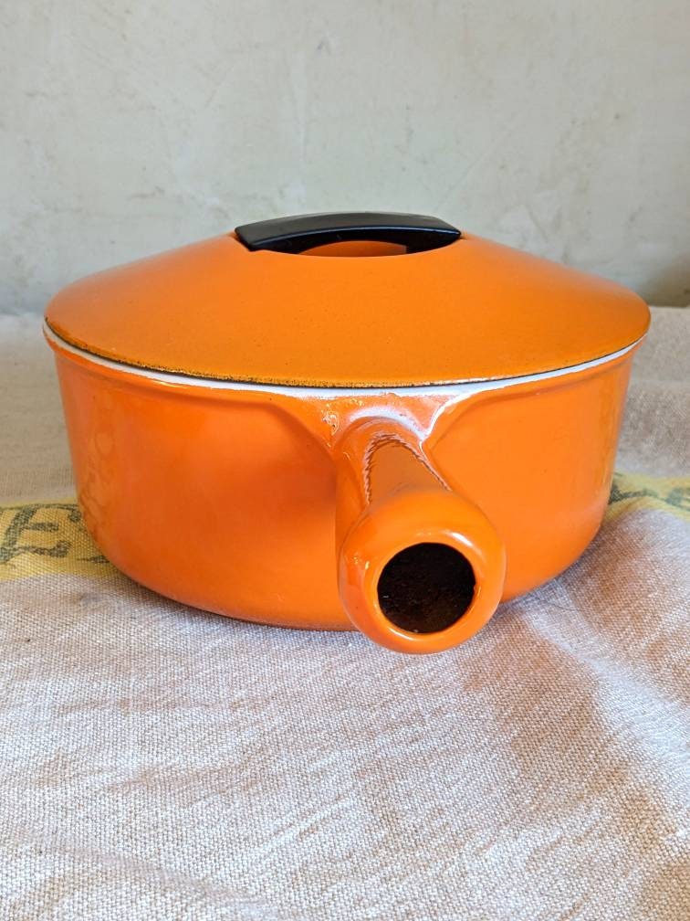 3 CASSEROLES EN fonte émaillée LE CREUSET modèles 14/16/18 manche bois