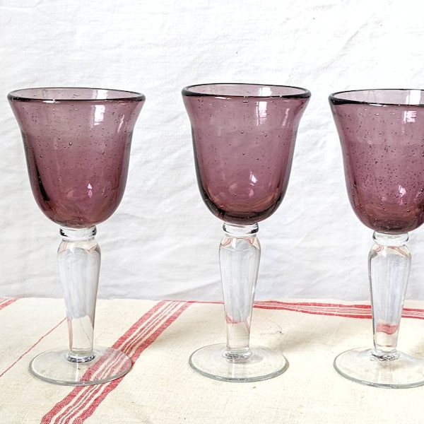 3 verres bullé vintage français, verrerie BIOT, soufflé à la bouche, violet bordeaux, verre à eau / vin, ancien verre à pied, lot de 3