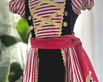 Piratenjurk voor meisjes, avonturenjurk voor meisjes, nautische jurk voor meisje, zeekapiteinjurk voor meisjes, halloweenkostuum voor meisjes, boekpersonage