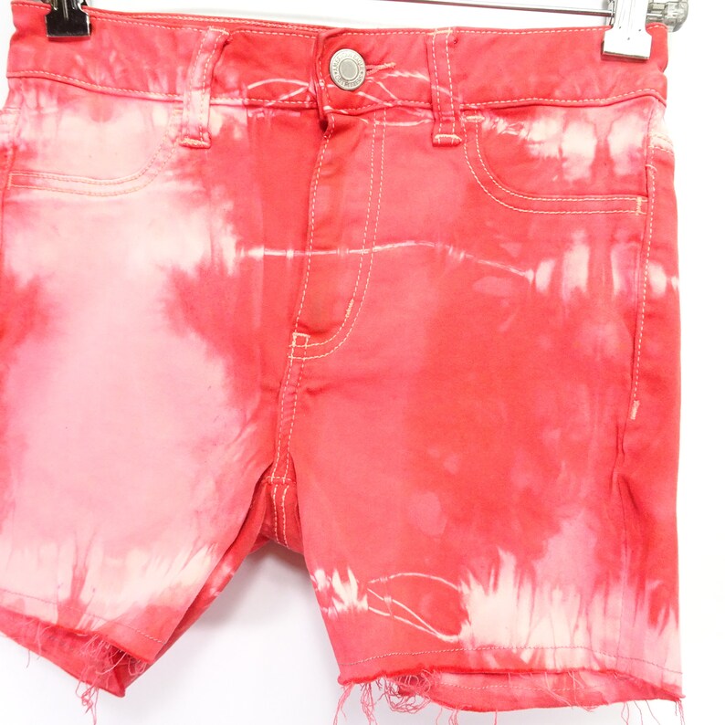 American Eagle Womens Red Tie Dyed Denim Stretch Jean Shorts 6