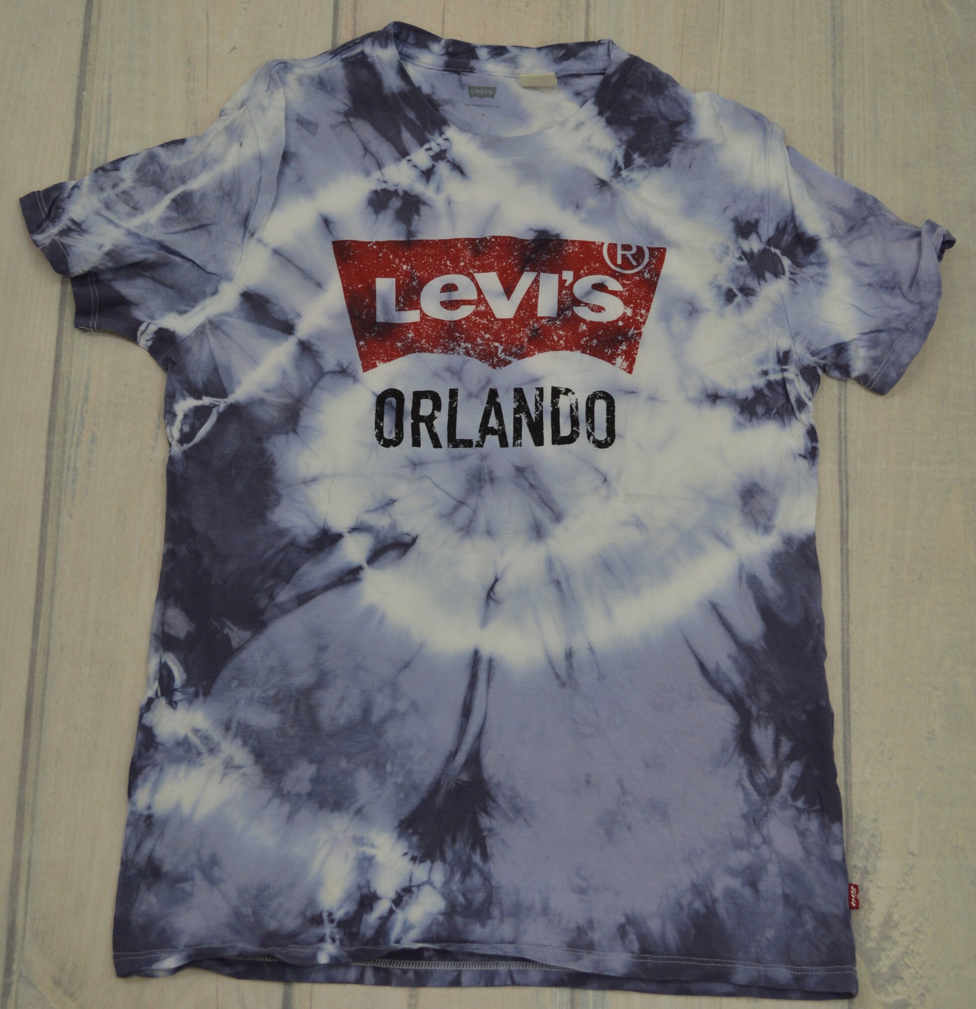 levis tie dye t shirt
