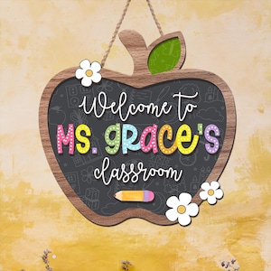 Personalized Teacher Door Sign, Custom Teacher Door Hanger, Teacher Welcome Sign, Teacher Appreciation Gift, Apple Wooden Sign Gift