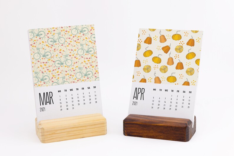 Floral Desk Calendar 2021 With Wooden Stand 2021 Desk Etsy