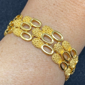 Vintage Crown Trifari Gold Tone Bracelet
