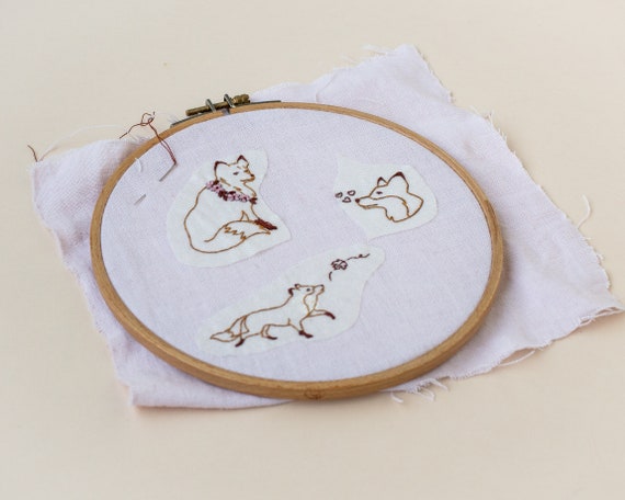 ハンドメイド手刺繍 刺しゅうフレーム ハッピーニューイヤー 2024年の